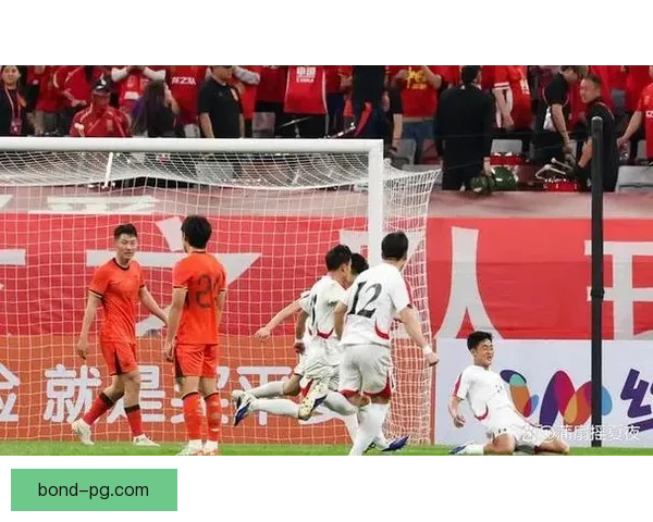 中国男足U23友谊赛鏖战韩国终场1比1平局